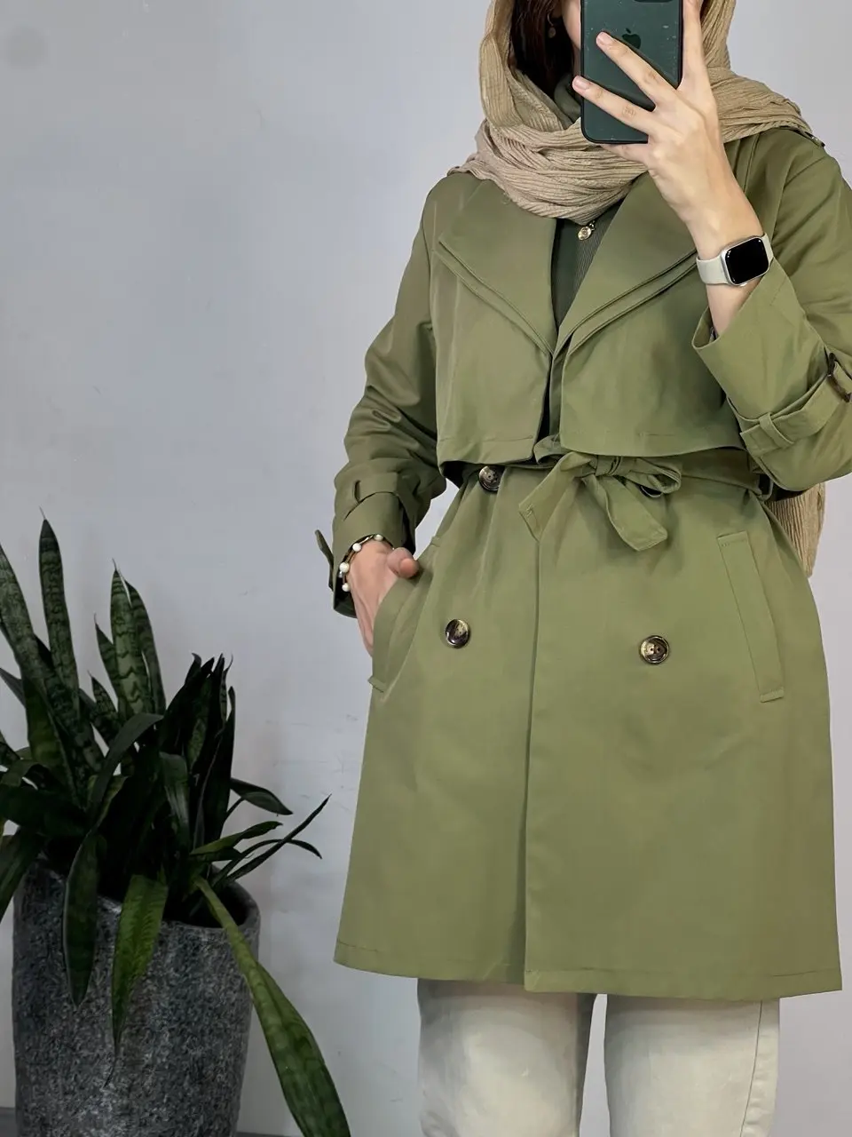 ترنچ کت پاییزه آرام